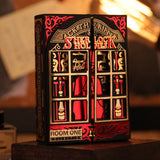 Jack the Ripper & Sherlock Holmes Checkmate Edition Gilded Playing Cards